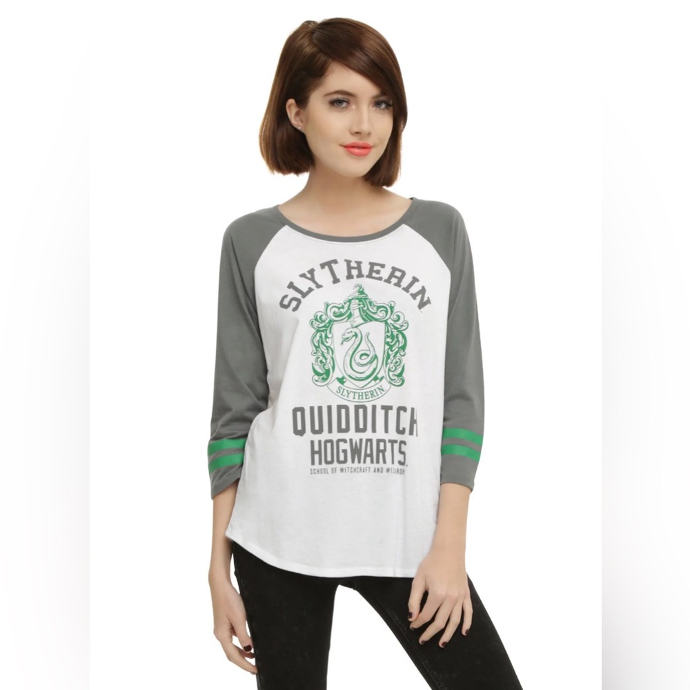 Hot Topic Slytherin Quidditch Gray and White Long Sleeve Tee